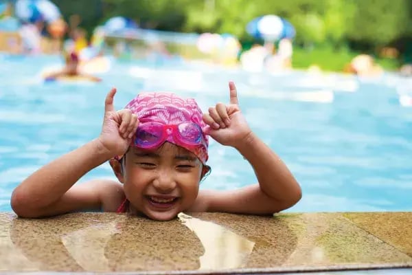 Kid in pool
